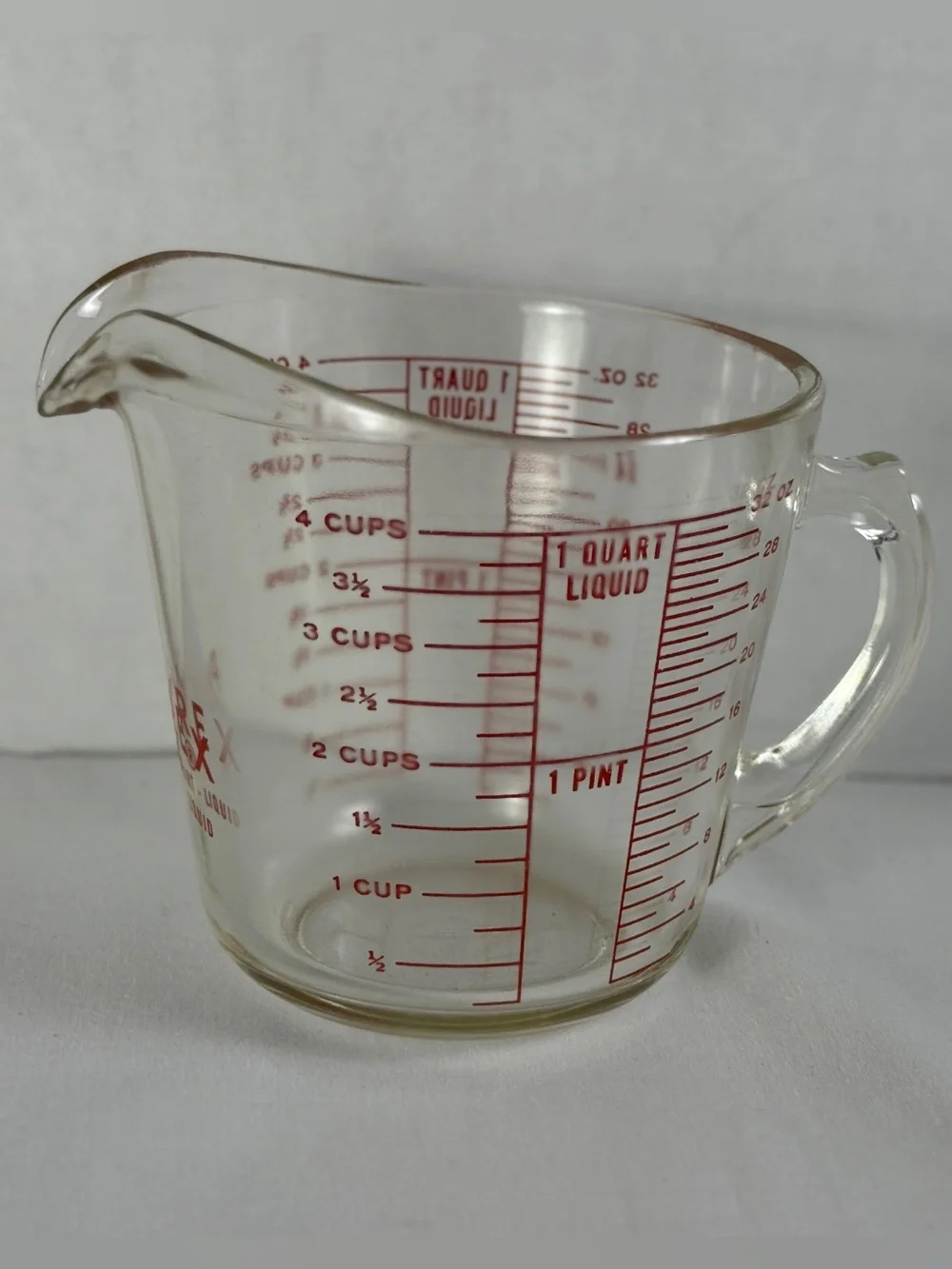 Vintage PYREX 1 quart or 4 cup Glass Measuring Cup red text